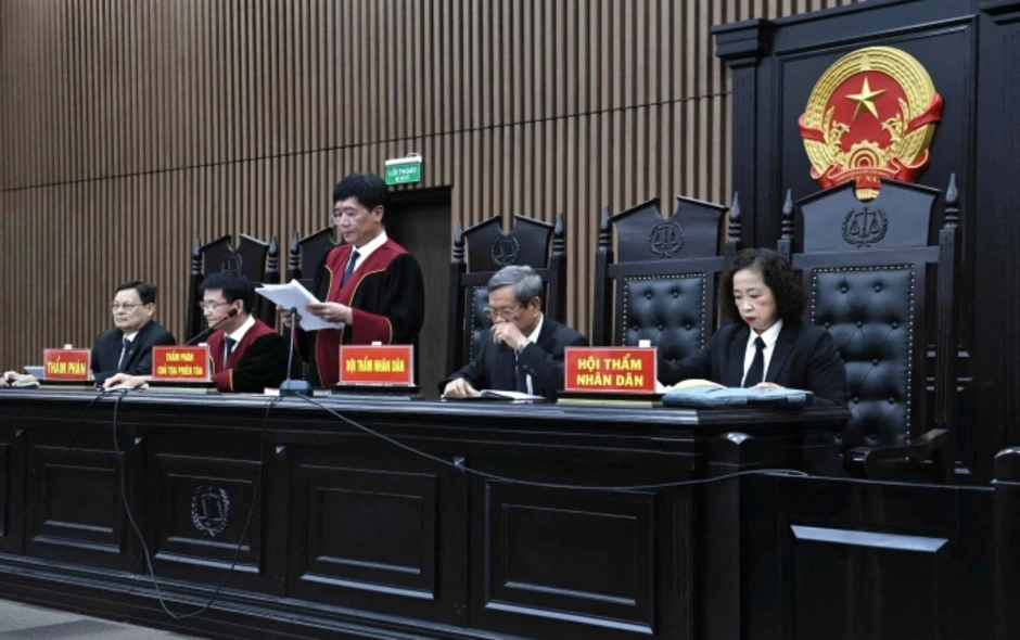 Cựu Bộ trưởng Nguyễn Thị Kim Tiến bị tuyên 6 năm tù, bồi thường 108 tỷ đồng Cựu Bộ trưởng Nguyễn Thị Kim Tiến bị tuyên 6 năm tù, bồi thường 108 tỷ đồng