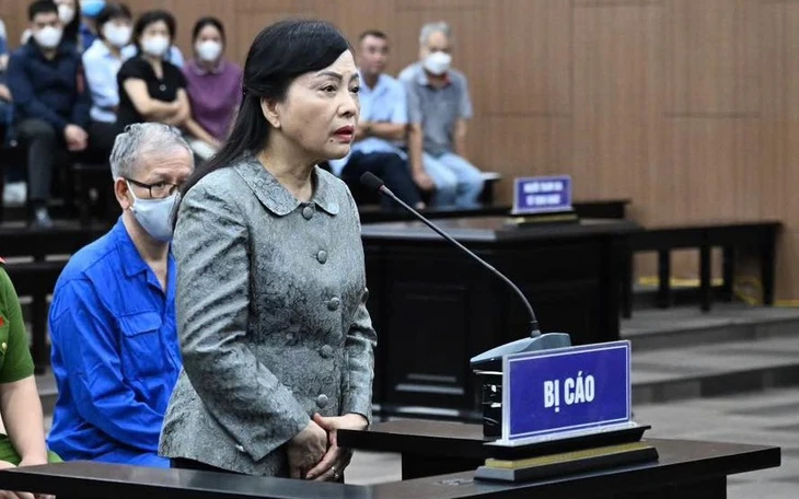Cựu Bộ trưởng Nguyễn Thị Kim Tiến: Câu hỏi của luật sư 'chạm đúng nỗi đau đớn' Cựu Bộ trưởng Nguyễn Thị Kim Tiến: Câu hỏi của luật sư 'chạm đúng nỗi đau đớn'