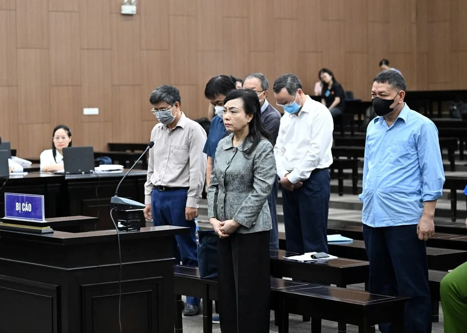 Cựu Bộ trưởng Y tế Nguyễn Thị Kim Tiến đã có mặt tại tòa Cựu Bộ trưởng Y tế Nguyễn Thị Kim Tiến đã có mặt tại tòa