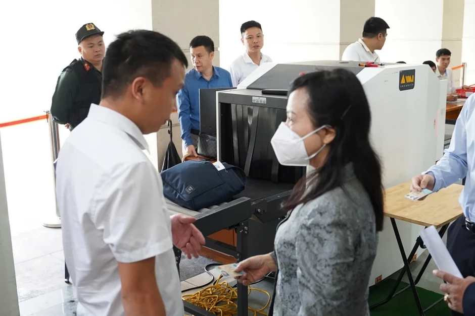 Cựu Bộ trưởng Y tế Nguyễn Thị Kim Tiến đã có mặt tại tòa Cựu Bộ trưởng Y tế Nguyễn Thị Kim Tiến đã có mặt tại tòa