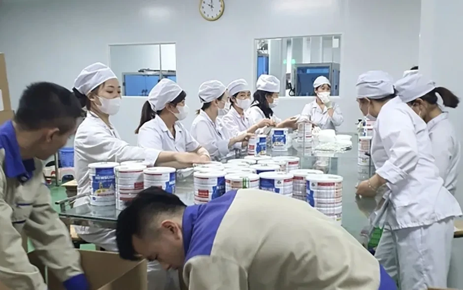 Cựu Chi cục trưởng ở Phú Thọ cùng cấp dưới nhận hối lộ 2,5 tỷ đồng từ doanh nghiệp sữa giả Cựu Chi cục trưởng ở Phú Thọ cùng cấp dưới nhận hối lộ 2,5 tỷ đồng từ doanh nghiệp sữa giả
