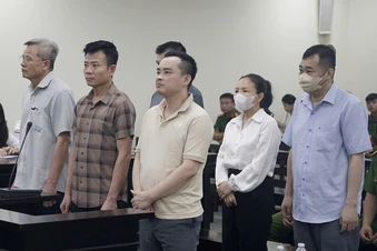 Cựu Chủ tịch Công ty Nam Triệu Nguyễn Văn Hưng bị đề nghị 27-28 năm tù