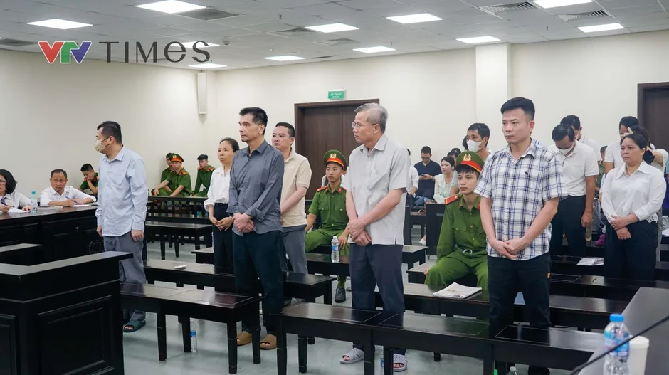 Cựu Chủ tịch lĩnh 29 năm tù vì tham ô hơn 18 tỷ đồng khi sản xuất thiết bị cho ngành Công an Cựu Chủ tịch lĩnh 29 năm tù vì tham ô hơn 18 tỷ đồng khi sản xuất thiết bị cho ngành Công an