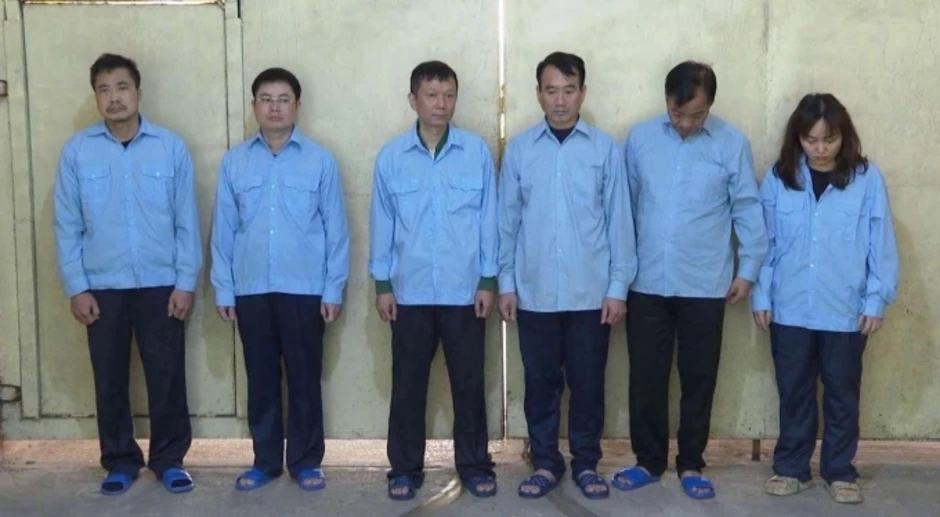 Cựu chủ tịch phường, cán bộ quận nhận tiền 6 vụ xây nhà trái phép