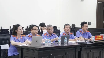 Cựu chủ tịch tham ô khi bán hàng cho Bộ Công an bị đề nghị 28 năm tù
