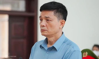 Cựu cục trưởng Bộ Y tế phủ nhận 'cầm tiền để bỏ qua vi phạm'