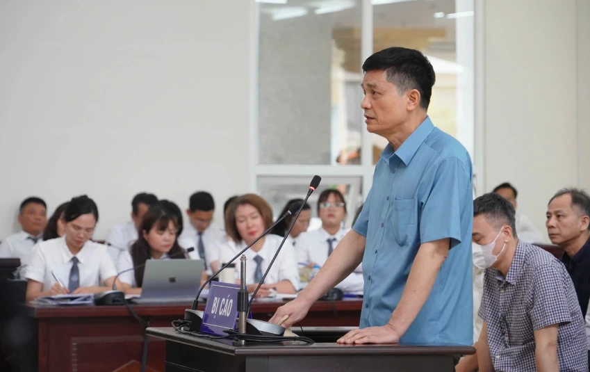 Cựu Cục trưởng Cục An toàn thực phẩm: ‘Doanh nghiệp đưa tiền thì xem như cảm ơn’ Cựu Cục trưởng Cục An toàn thực phẩm: ‘Doanh nghiệp đưa tiền thì xem như cảm ơn’