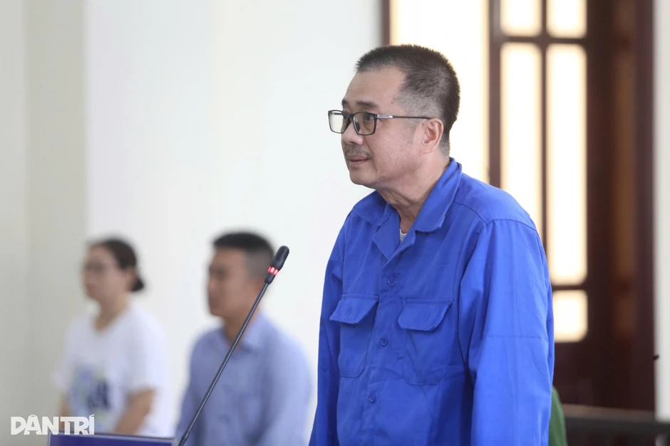 Cựu giám đốc công ty bảo hiểm ở Tây Ninh lĩnh 15 năm tù vì tham ô Cựu giám đốc công ty bảo hiểm ở Tây Ninh lĩnh 15 năm tù vì tham ô