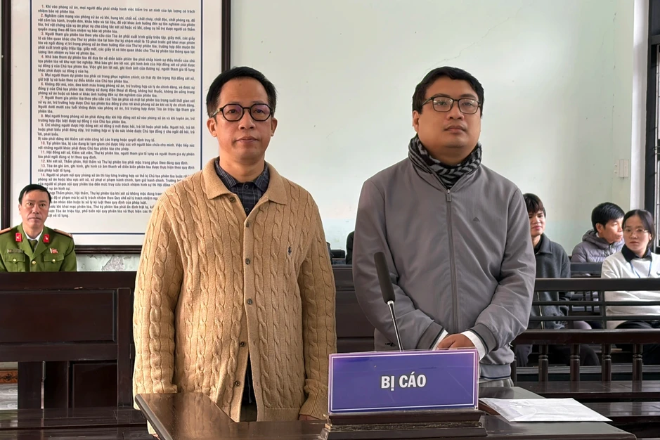 Cựu Giám đốc Đại học Huế lĩnh án 13 năm tù Cựu Giám đốc Đại học Huế lĩnh án 13 năm tù