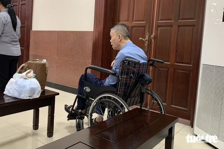 Cựu Giám đốc Sở Y tế Bà Rịa - Vũng Tàu bị tuyên 4 năm 6 tháng tù vì sai phạm gói thầu 38 tỉ Cựu Giám đốc Sở Y tế Bà Rịa - Vũng Tàu bị tuyên 4 năm 6 tháng tù vì sai phạm gói thầu 38 tỉ