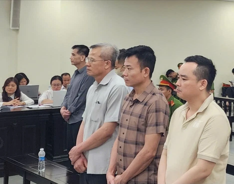 Cựu giám đốc Xí nghiệp X30 nói bị cấp dưới đổ tội Cựu giám đốc Xí nghiệp X30 nói bị cấp dưới đổ tội
