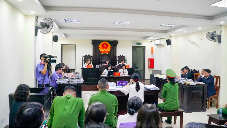 Cựu Hiệu trưởng thu 15.000 đồng một tiết học thêm phản bác cáo trạng buộc tội, kêu oan Cựu Hiệu trưởng thu 15.000 đồng một tiết học thêm phản bác cáo trạng buộc tội, kêu oan