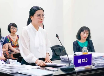 Cựu Hiệu trưởng thu 15.000 đồng một tiết học thêm phản bác cáo trạng buộc tội, kêu oan