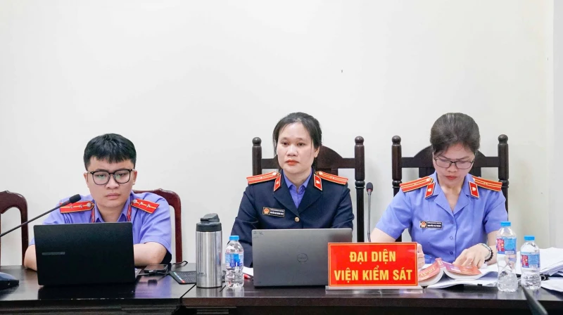 Cựu Hiệu trưởng Trường THCS Ba Đình bị đề nghị từ 4 đến 5 năm tù Cựu Hiệu trưởng Trường THCS Ba Đình bị đề nghị từ 4 đến 5 năm tù