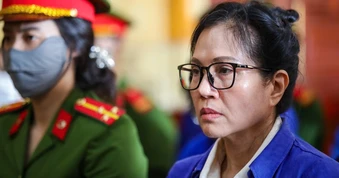 Cựu lãnh đạo SJC được đề nghị giảm 3 năm tù, nộp gần 11.000 lượng vàng