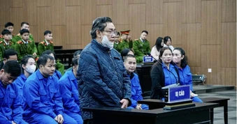 Cựu Phó Chánh án được giảm từ 36 tháng tù giam sang án treo