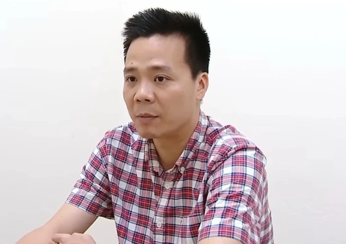 Cựu Phó cục trưởng Hải quan nhận hối lộ 800 triệu đồng giúp doanh nghiệp làm hàng giả thông quan Cựu Phó cục trưởng Hải quan nhận hối lộ 800 triệu đồng giúp doanh nghiệp làm hàng giả thông quan
