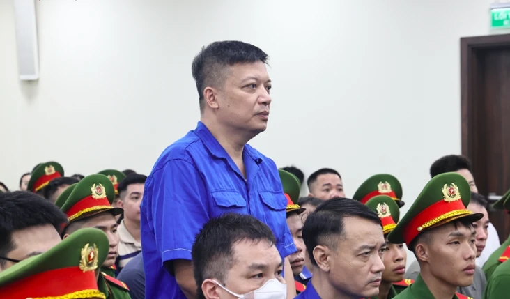 Cựu Phó phòng hình sự phủ nhận việc cầm 140.000 USD để giúp công ty sữa giả 'chạy tội'