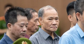 Cựu Thứ trưởng Hoàng Văn Thắng bị tuyên 4 năm tù