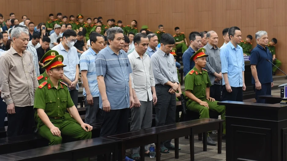 Cựu Thứ trưởng Hoàng Văn Thắng bị tuyên phạt 4 năm tù về tội nhận hối lộ Cựu Thứ trưởng Hoàng Văn Thắng bị tuyên phạt 4 năm tù về tội nhận hối lộ