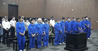 Cựu Thứ trưởng Nguyễn Bá Hoan nhận hối lộ 16,3 tỷ đồng bị lĩnh 12 năm tù