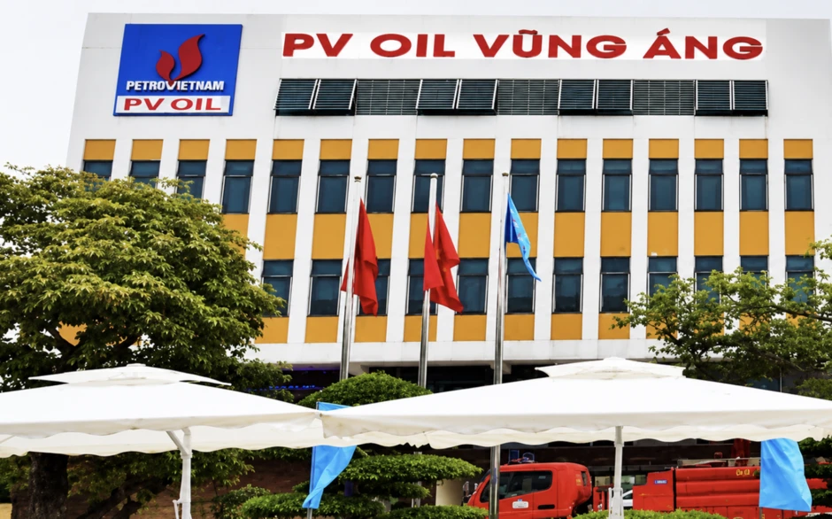 Cựu Tổ trưởng tổ kế toán PVoil Vũng Áng tham ô 94 tỷ đồng tiền bán hơn 5 triệu lít xăng dầu Cựu Tổ trưởng tổ kế toán PVoil Vũng Áng tham ô 94 tỷ đồng tiền bán hơn 5 triệu lít xăng dầu