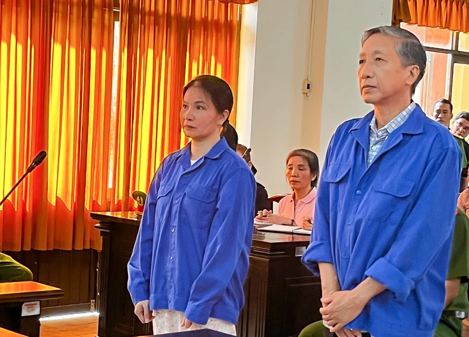 Cựu Trưởng Công an Phú Quốc hầu tòa vì lừa đảo hơn 67 tỷ đồng Cựu Trưởng Công an Phú Quốc hầu tòa vì lừa đảo hơn 67 tỷ đồng