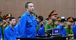 Cựu Viện trưởng Pháp y cầm nhiều bọc tiền về nhà nhờ vợ đánh dấu vì sợ nhầm