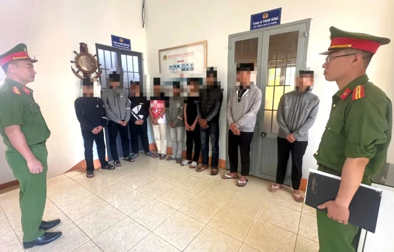 Đắk Lắk: Bạo lực học đường từ những mâu thuẫn nhỏ trên mạng xã hội Đắk Lắk: Bạo lực học đường từ những mâu thuẫn nhỏ trên mạng xã hội