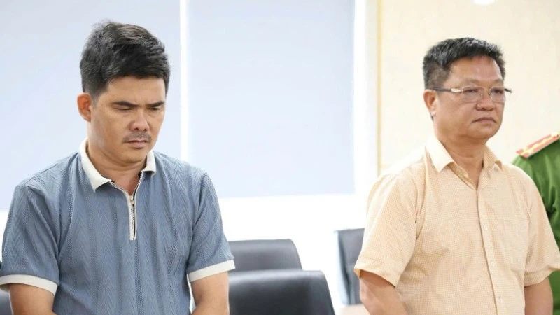 Đà Nẵng khởi tố, bắt tạm giam 2 đối tượng trong đường dây mua bán trái phép hóa đơn hơn 2.000 tỷ đồng Đà Nẵng khởi tố, bắt tạm giam 2 đối tượng trong đường dây mua bán trái phép hóa đơn hơn 2.000 tỷ đồng