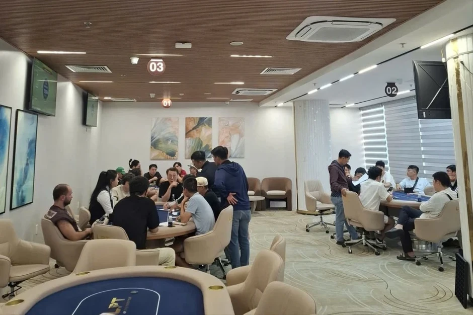 Đà Nẵng triệt phá tụ điểm Poker quy mô lớn trong khách sạn hạng sang Đà Nẵng triệt phá tụ điểm Poker quy mô lớn trong khách sạn hạng sang