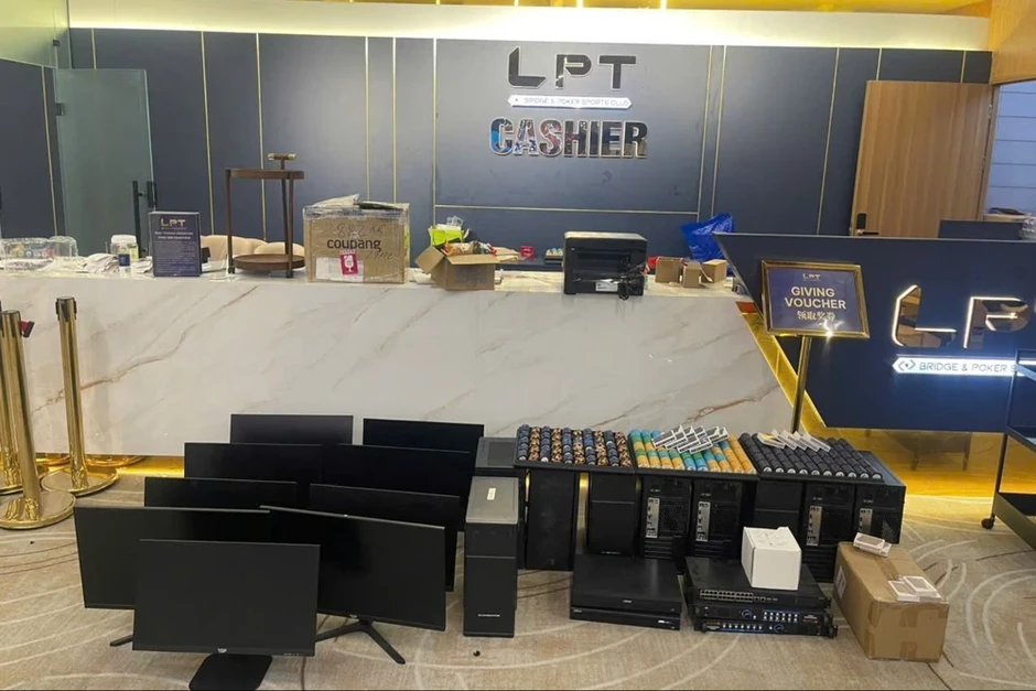 Đà Nẵng triệt phá tụ điểm Poker quy mô lớn trong khách sạn hạng sang Đà Nẵng triệt phá tụ điểm Poker quy mô lớn trong khách sạn hạng sang