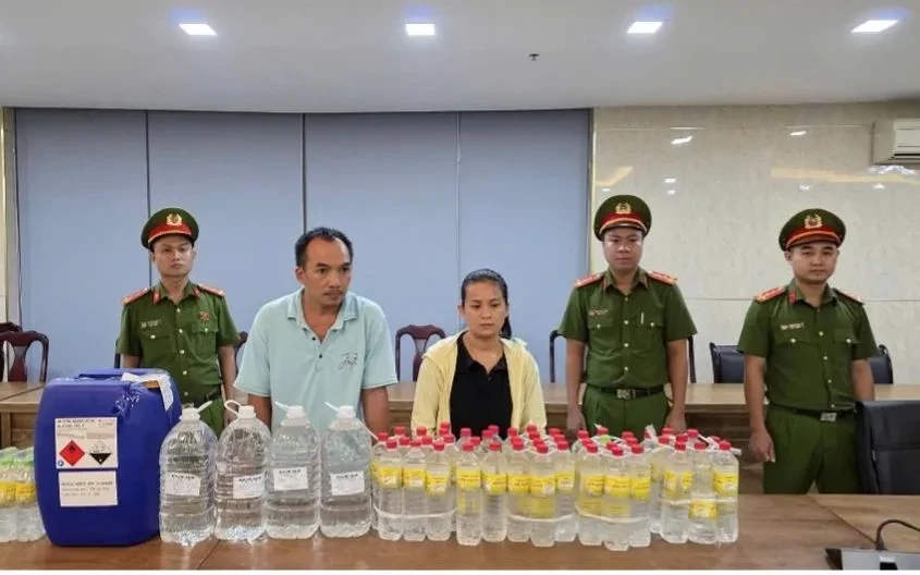 Đà Nẵng: Vạch trần thủ đoạn trục lợi trên sức khỏe cộng đồng Đà Nẵng: Vạch trần thủ đoạn trục lợi trên sức khỏe cộng đồng