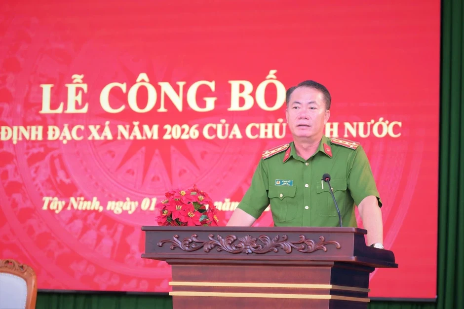 Đặc xá cho 169 phạm nhân tại Trại giam Long Hòa ở Tây Ninh Đặc xá cho 169 phạm nhân tại Trại giam Long Hòa ở Tây Ninh