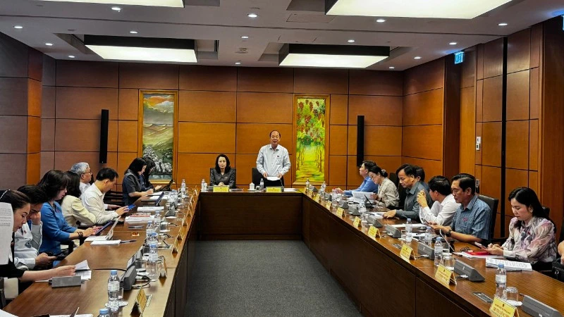 Đại biểu Quốc hội đề nghị cụ thể hóa chức trách của luật sư công Đại biểu Quốc hội đề nghị cụ thể hóa chức trách của luật sư công