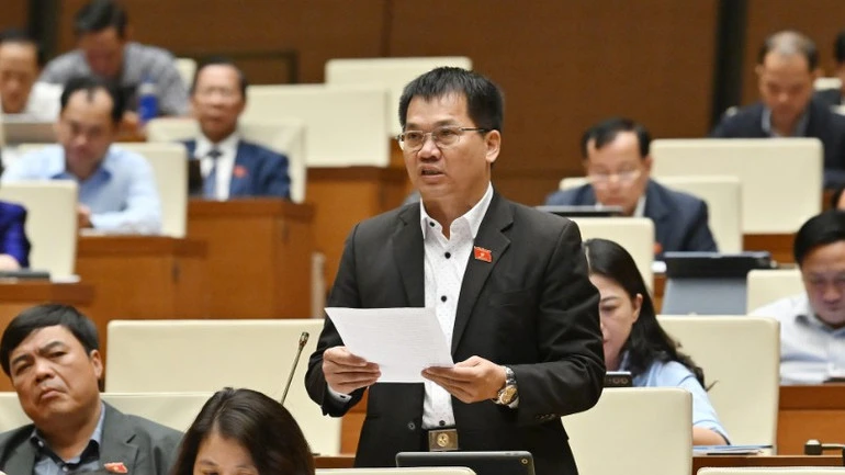 Đại biểu Quốc hội đề xuất gỡ “rào” tỷ lệ khen thưởng, tôn vinh giá trị thực Đại biểu Quốc hội đề xuất gỡ “rào” tỷ lệ khen thưởng, tôn vinh giá trị thực