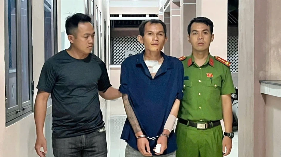 Đắk Lắk: Tòa trả hồ sơ để làm rõ tình tiết 'từng điều trị tâm thần' của kẻ sát hại trung tá công an Đắk Lắk: Tòa trả hồ sơ để làm rõ tình tiết 'từng điều trị tâm thần' của kẻ sát hại trung tá công an