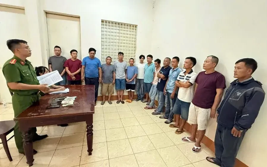 Đắk Lắk: Triệt xóa liên tiếp 3 đường dây cá độ bóng đá, giao dịch gần 200 tỷ đồng Đắk Lắk: Triệt xóa liên tiếp 3 đường dây cá độ bóng đá, giao dịch gần 200 tỷ đồng