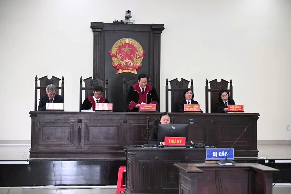 Đâm bạn nhậu vì bị nói thiếu tiền, người đàn ông lãnh 8 năm tù