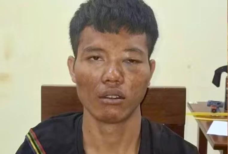Đâm chết người vì nhờ lấy sạc điện thoại nhưng không trả lời Đâm chết người vì nhờ lấy sạc điện thoại nhưng không trả lời