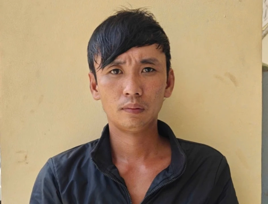 Đâm chết thuyền trưởng sau khi bị nhắc 'dừng nhậu' Đâm chết thuyền trưởng sau khi bị nhắc 'dừng nhậu'