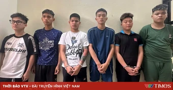Dàn cảnh cướp lại xe đã bán, nhóm thiếu niên mang kiếm rượt đuổi trên phố