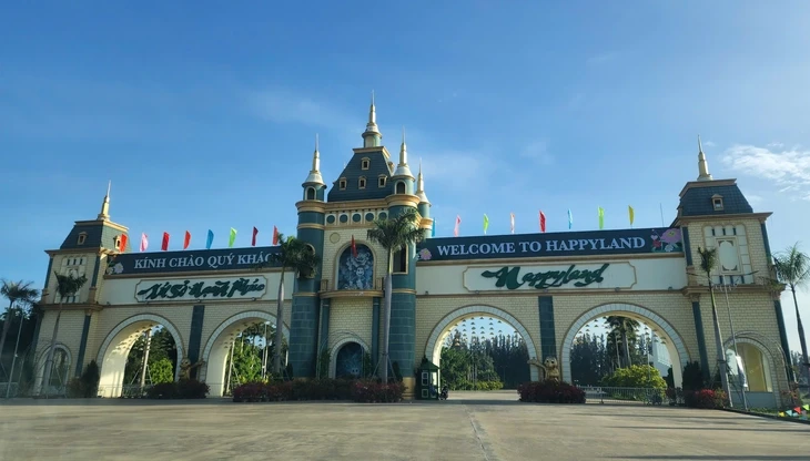 Đang thi hành án gần 2.000 tỉ, chủ đầu tư Happyland lại bị ngăn chặn giao dịch để điều tra Đang thi hành án gần 2.000 tỉ, chủ đầu tư Happyland lại bị ngăn chặn giao dịch để điều tra