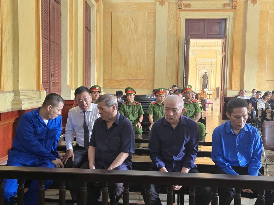 Đang thụ án chung thân 'siêu lừa’ Dương Thanh Cường tiếp tục nhận bản án thứ 8 Đang thụ án chung thân 'siêu lừa’ Dương Thanh Cường tiếp tục nhận bản án thứ 8