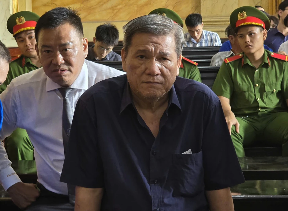 Đang thụ án chung thân 'siêu lừa’ Dương Thanh Cường tiếp tục nhận bản án thứ 8 Đang thụ án chung thân 'siêu lừa’ Dương Thanh Cường tiếp tục nhận bản án thứ 8