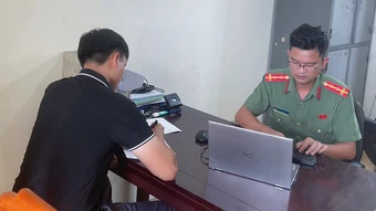 Đăng tin sai sáp nhập xã, thách bạn báo công an