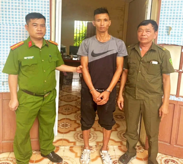 Đang xem bóng đá, người đàn ông bị em vợ đâm tử vong Đang xem bóng đá, người đàn ông bị em vợ đâm tử vong