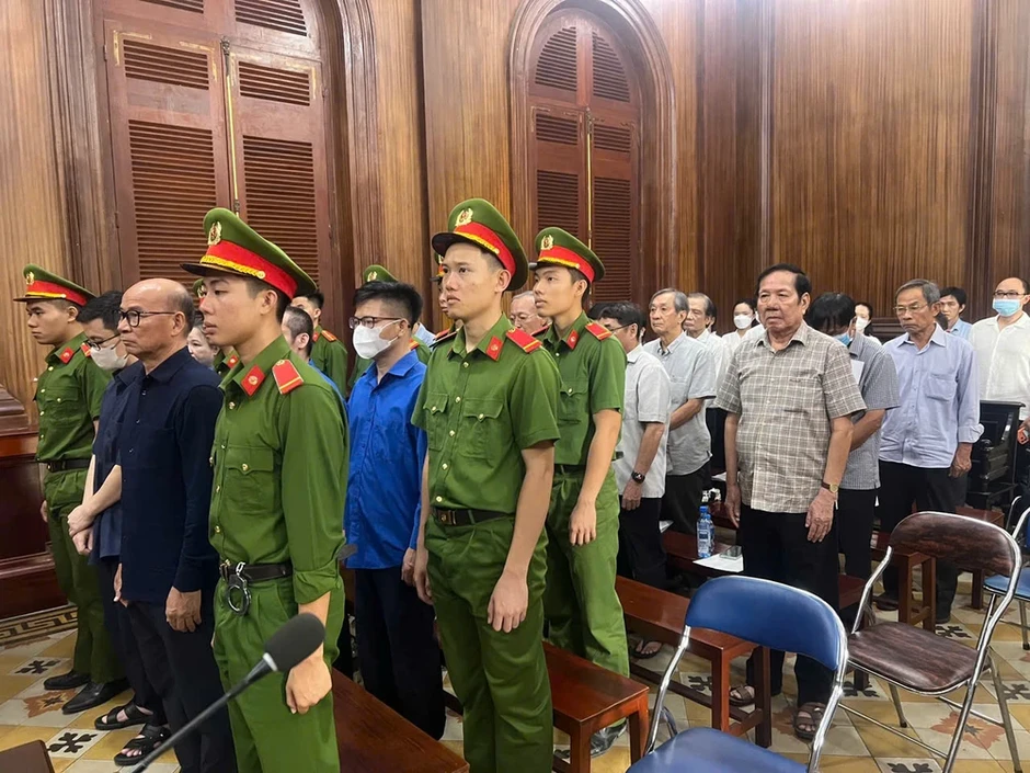 Đang xét xử cựu chủ tịch Quốc Cường Gia Lai vụ thâu tóm 'đất vàng' Đang xét xử cựu chủ tịch Quốc Cường Gia Lai vụ thâu tóm 'đất vàng'