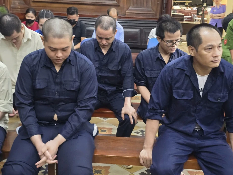 Đang xét xử vụ chủ cửa hàng xe máy Tân Tiến 'phù phép' xe gian thành xe mới Đang xét xử vụ chủ cửa hàng xe máy Tân Tiến 'phù phép' xe gian thành xe mới
