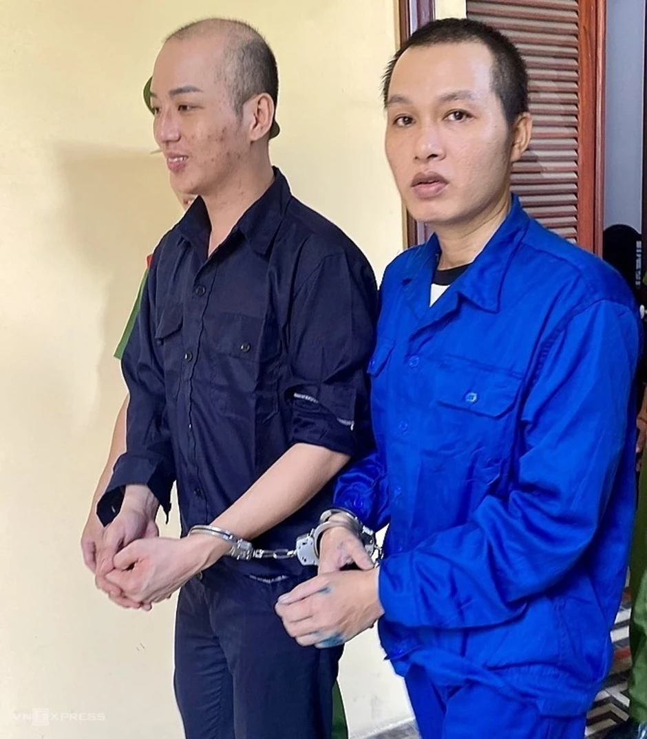 Đánh cắp hàng nghìn dữ liệu BHXH, tiêm chủng bán cho 'dân đòi nợ thuê' Đánh cắp hàng nghìn dữ liệu BHXH, tiêm chủng bán cho 'dân đòi nợ thuê'